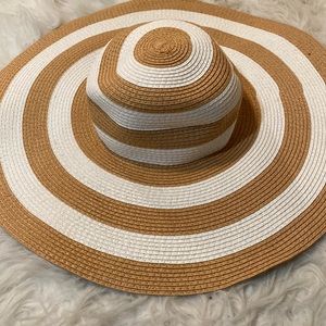 Beach hat